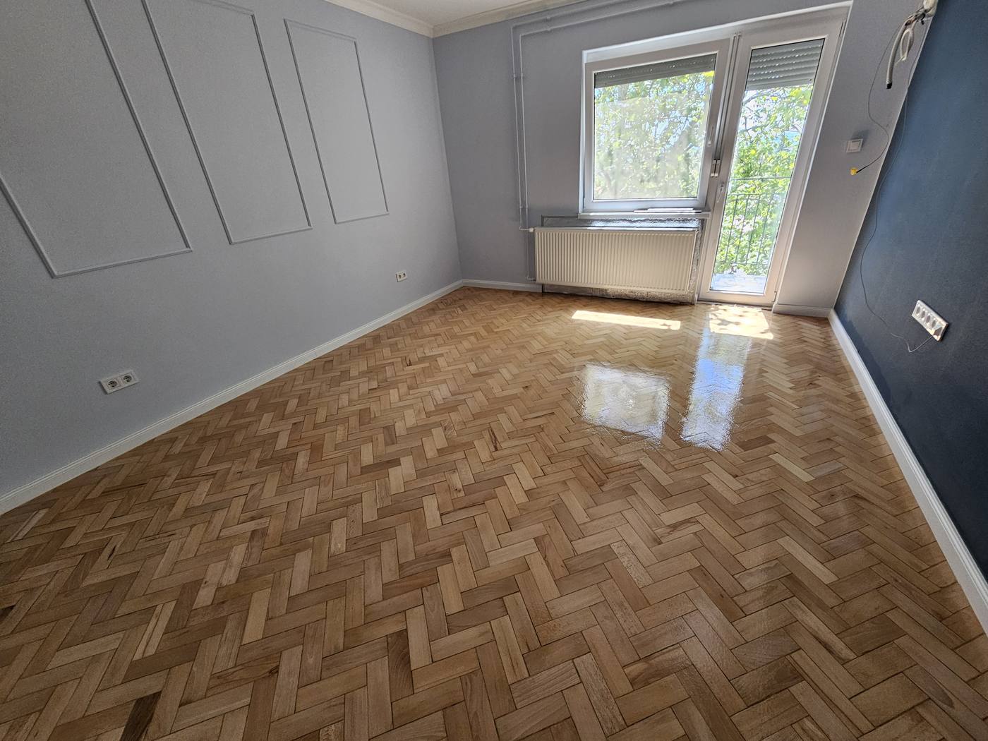 Csiszolt és lakkozott parketta